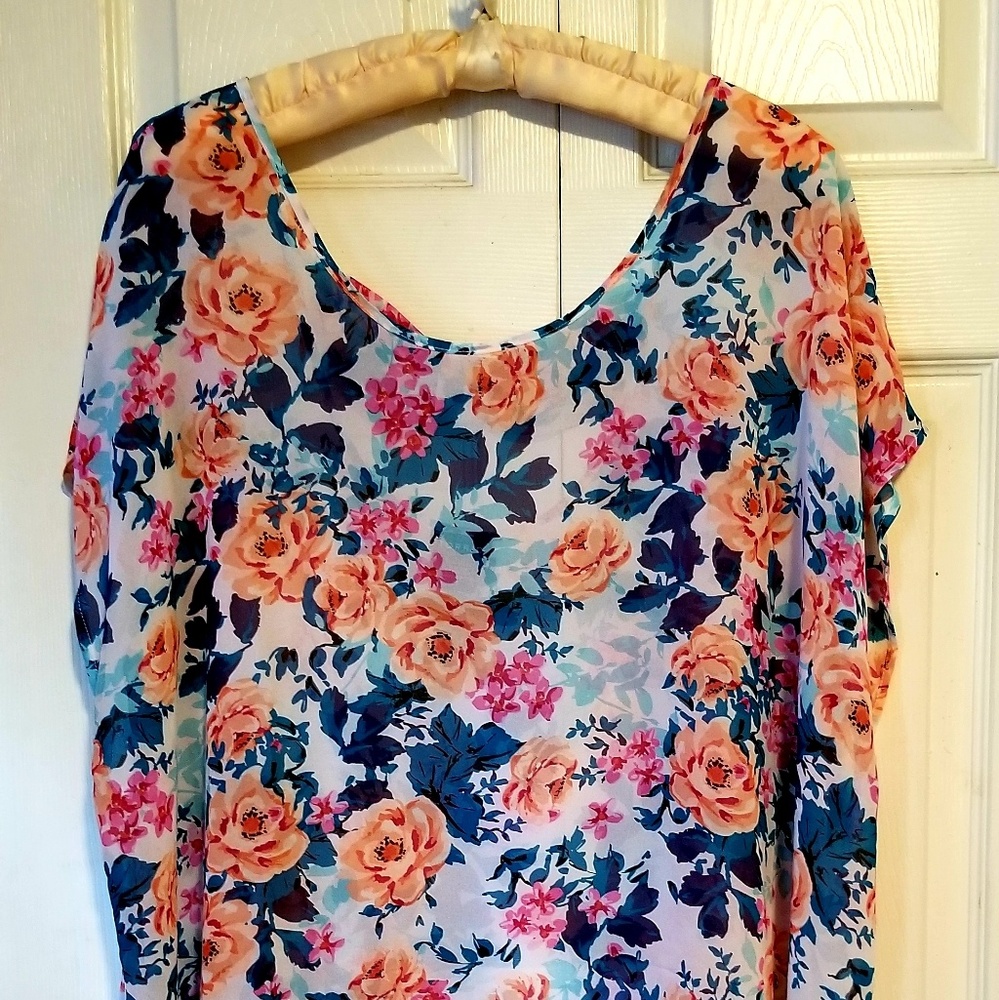 Torrid floral blouse
